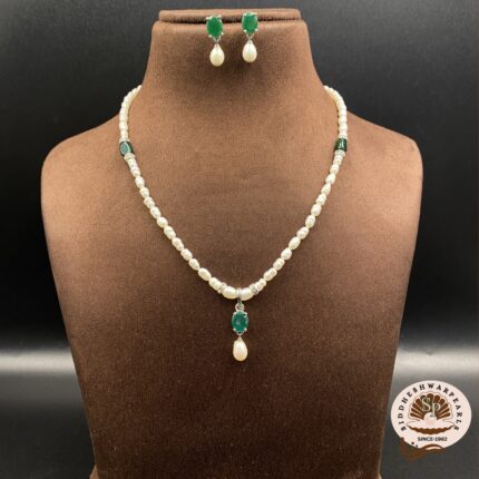 Simple Single Pearl Necklace