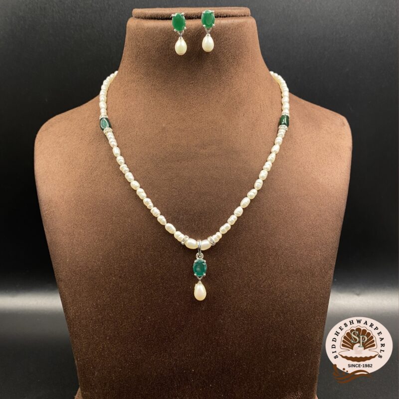 Simple Single Pearl Necklace