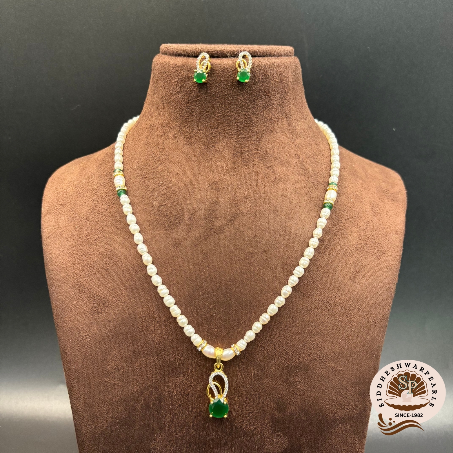Simple Single Pearl Necklace