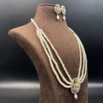 Timeless Elegance Bridal Pearl Jewellery Set 8 - Image 3