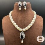 Simple Elegant Pearl Necklace