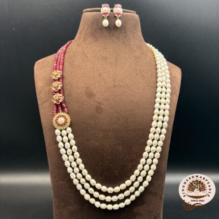 Side Brooch Necklace