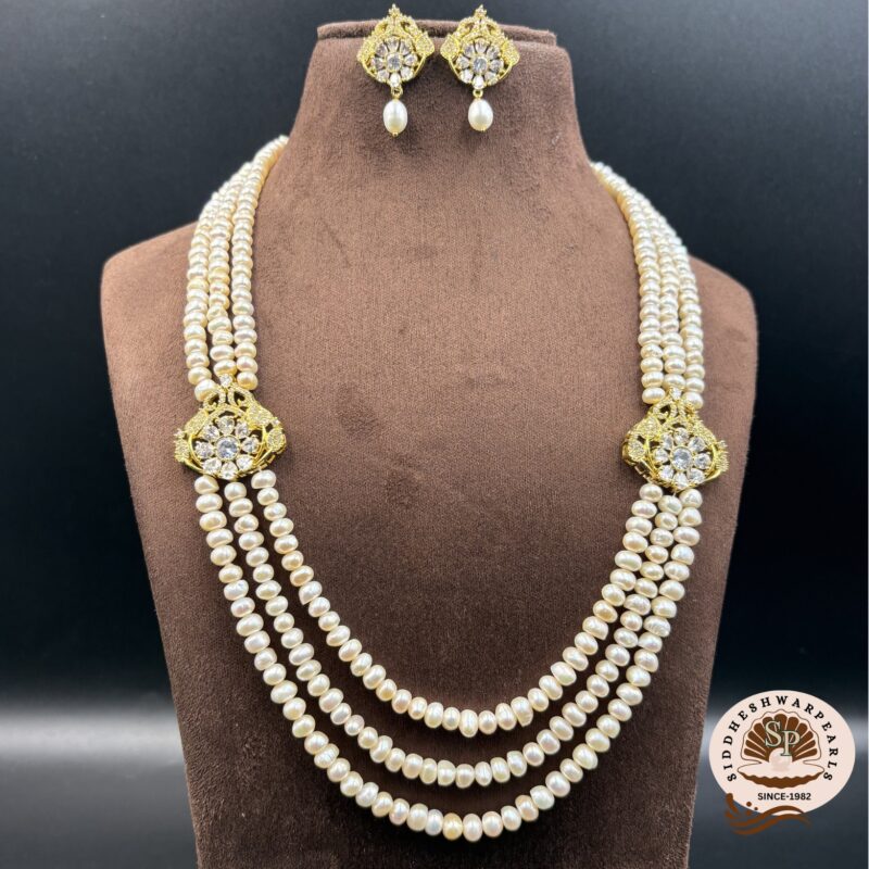 Side Brooch Necklace