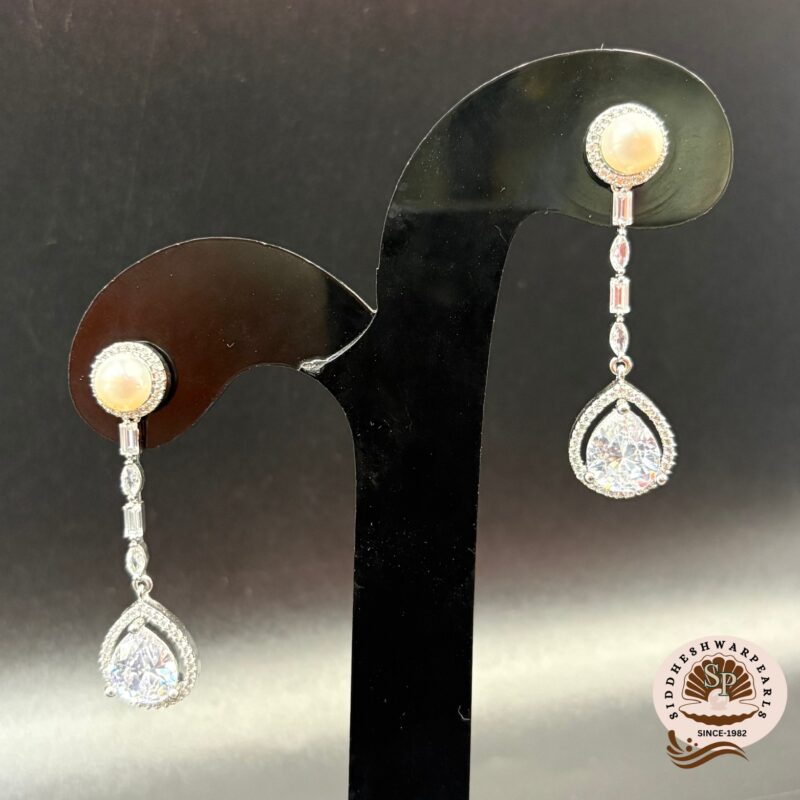 Pearl Hanging Earrings