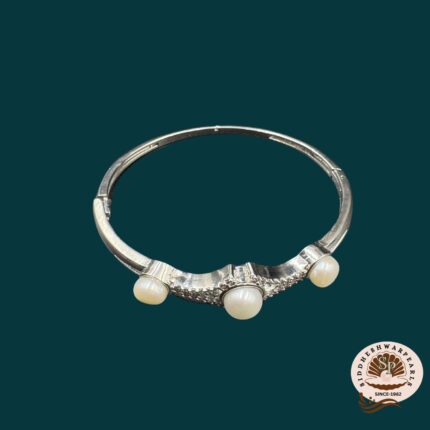 White Pearl Bracelet