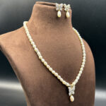 Simple Pearl Pendant Necklace - Image 2