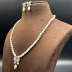 Simple Pearl Pendant Necklace - Image 3
