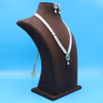 Emerald Pendant Button Pearl Necklace Set - Image 4