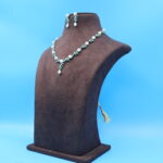 Emerald Stone Pearl necklace - Image 3