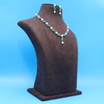 Emerald Stone Pearl necklace - Image 4