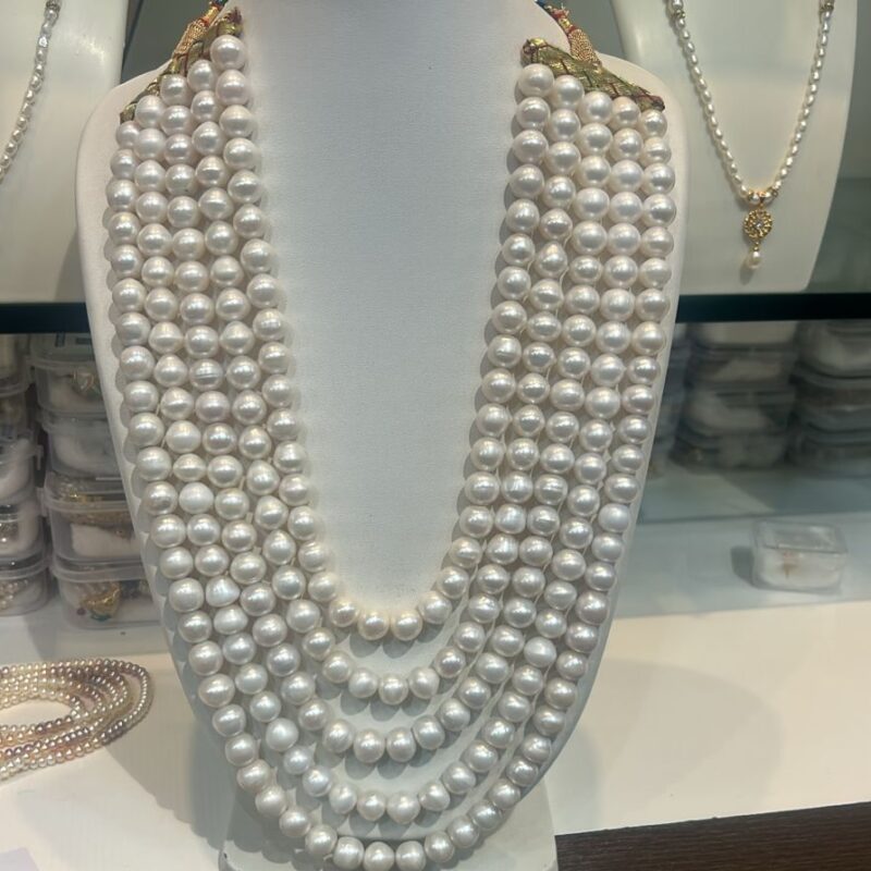 pearl necklace