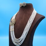 Elegant Pendant Side Brooch Pearl Necklace - Image 3