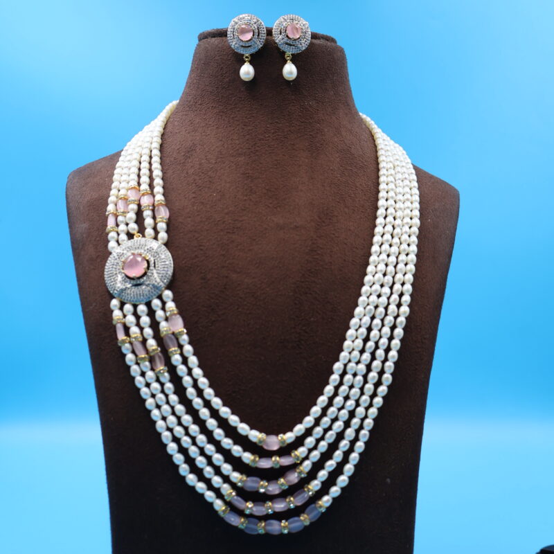 pearl necklace