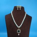 Emerald Pendant Button Pearl Necklace - Image 2