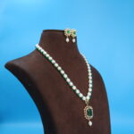 Emerald Pendant Button Pearl Necklace - Image 4