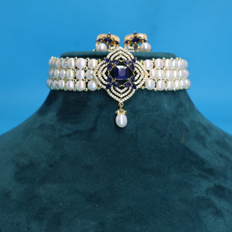 Pearl Choker