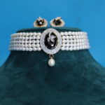 Pearl Choker
