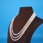 Three Layer Oval Pearl Necklace - Image 3