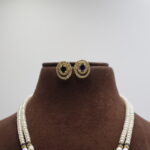 Blue Stone Round Pendant Pearl Necklace - Image 4