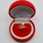 Leaf Design Pearl Ring - Image 2