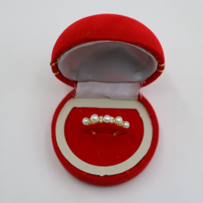 Pearl Ring