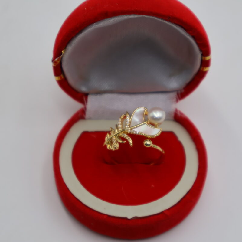 Pearl Ring