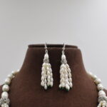 Oval Pearl Necklace - Image 4