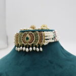 Ruby Emerald Pendant Pearl Choker - Image 3