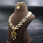 Royal Emerald Pearl  Necklace - Image 3
