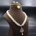 Rose Blush Pearl Necklace Set - Image 4