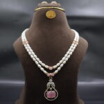 Two Layer Pearl Necklace Set - Image 2
