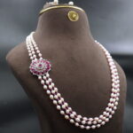 Pink CZ Stohe Side Brooch Pearl Necklace - Image 3