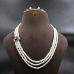Royal Blue Elegance Pearl Necklace - Image 2