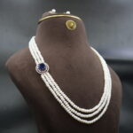 Royal Blue Elegance Pearl Necklace - Image 3