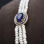 Royal Blue Elegance Pearl Necklace - Image 4