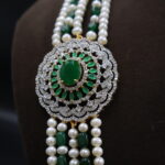 Royal Green Radiance Pearl Necklace - Image 4