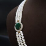 Emerald Pendant Side Brooch Pearl Necklace - Image 4