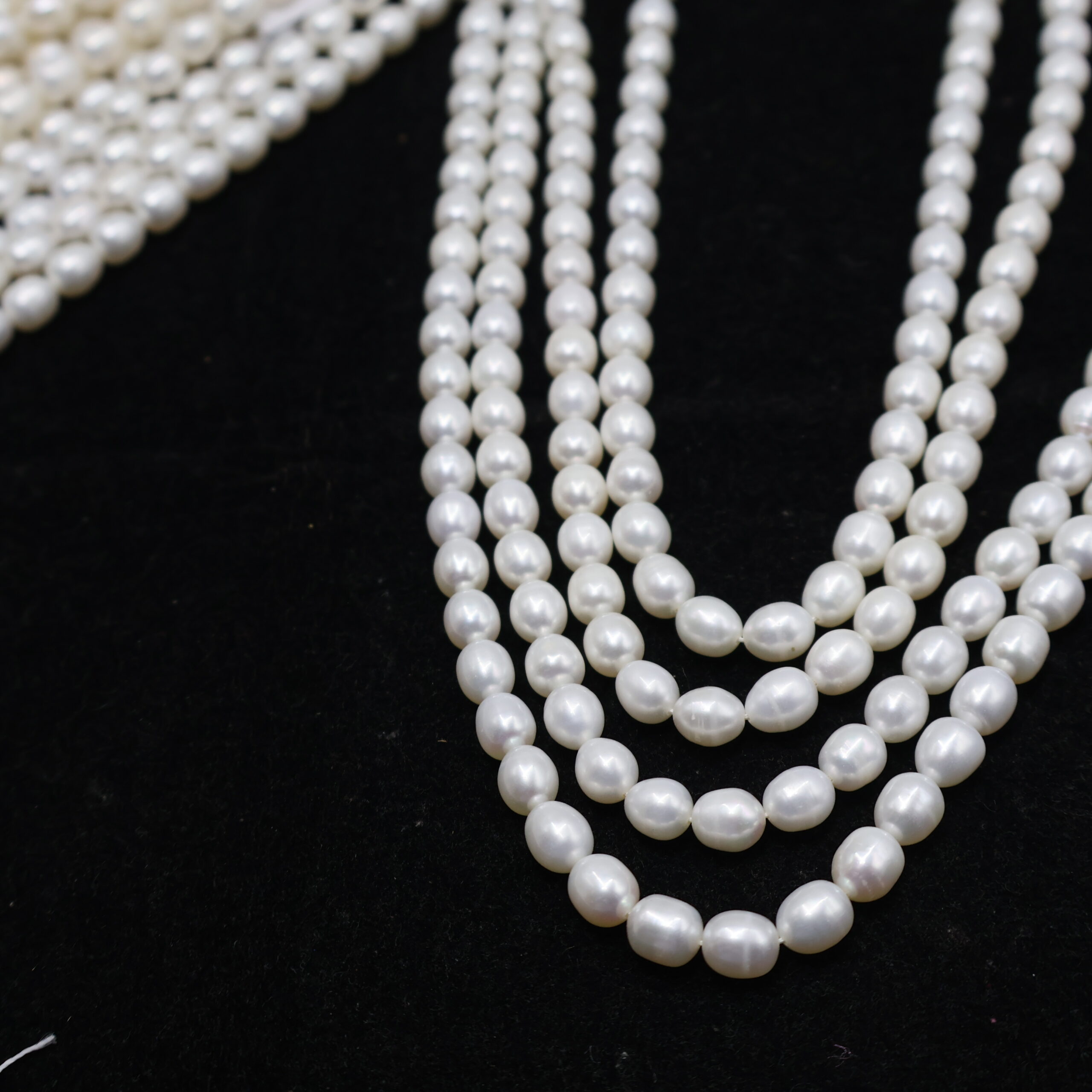 IMG_5511 White Colour Oval Shape Lose Pearls - Image 1