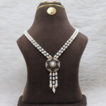 Royal Pearl Necklace - Image 2
