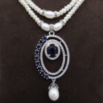 The Blue Velvet Pearl Necklace - Image 5