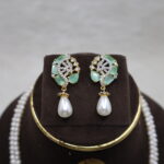 Sheesh Mahal Pearl Necklace - Image 5