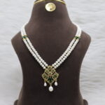 The Royal Velvet Pearl Necklace - Image 2