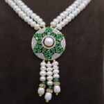 classic South Indian Pearls Necklace - Image 5