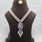 Rose Aura Pearl Necklace - Image 2