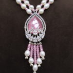 Rose Aura Pearl Necklace - Image 5
